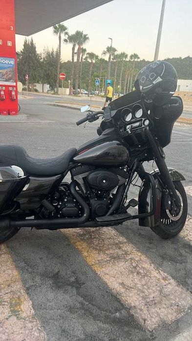 Harley Davidson - FLHTK - ELECTRA GLIDE 2012