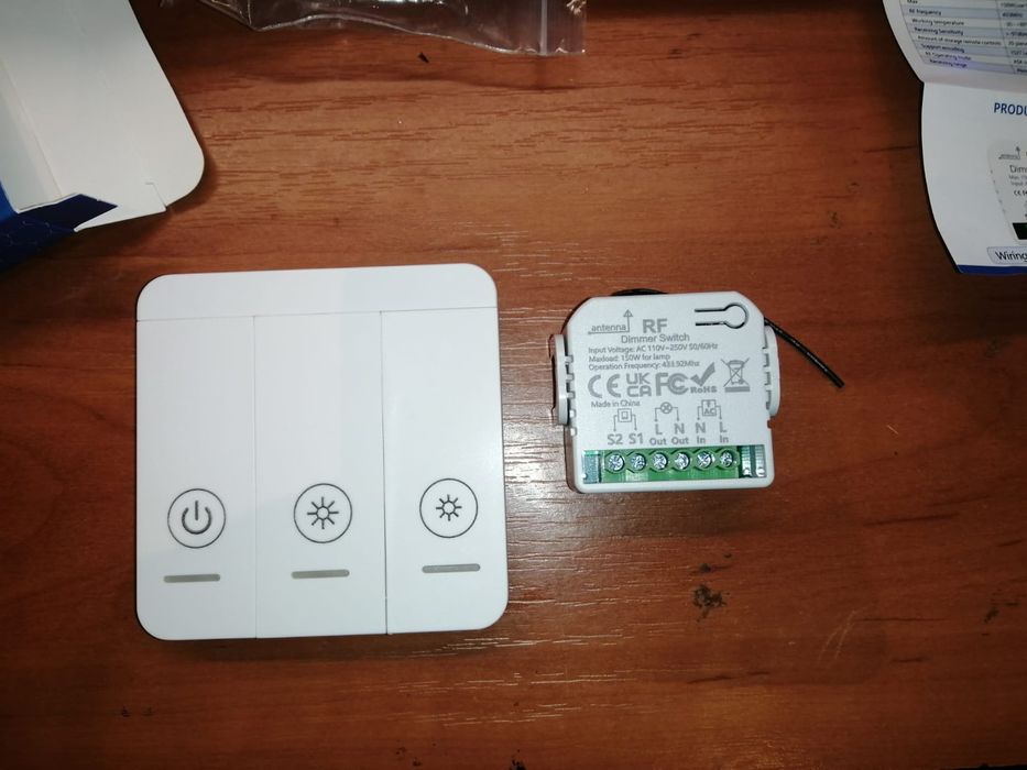 Bezprzewodowy ściemniacz led regulowany na 433mhz przekaźnik i pilot