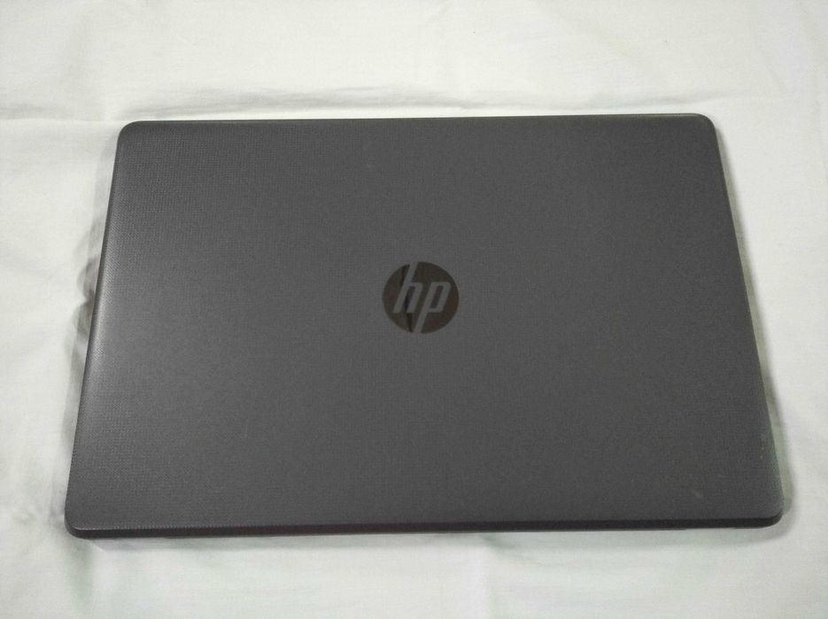 Мощный HP Full HD i3-6006u 12Gb ddr4 ssd m.2 128gb