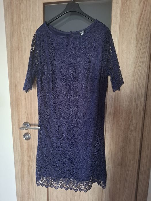 Sukienka koronkowa