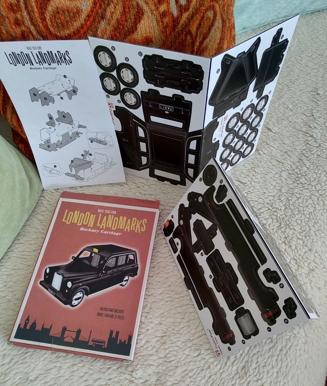 Papierowy model Hackney Carriage z serii Make your own