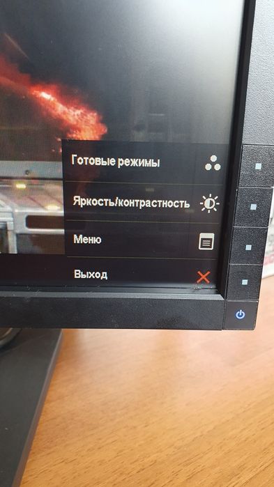 Продам монитор Dell E1910F
