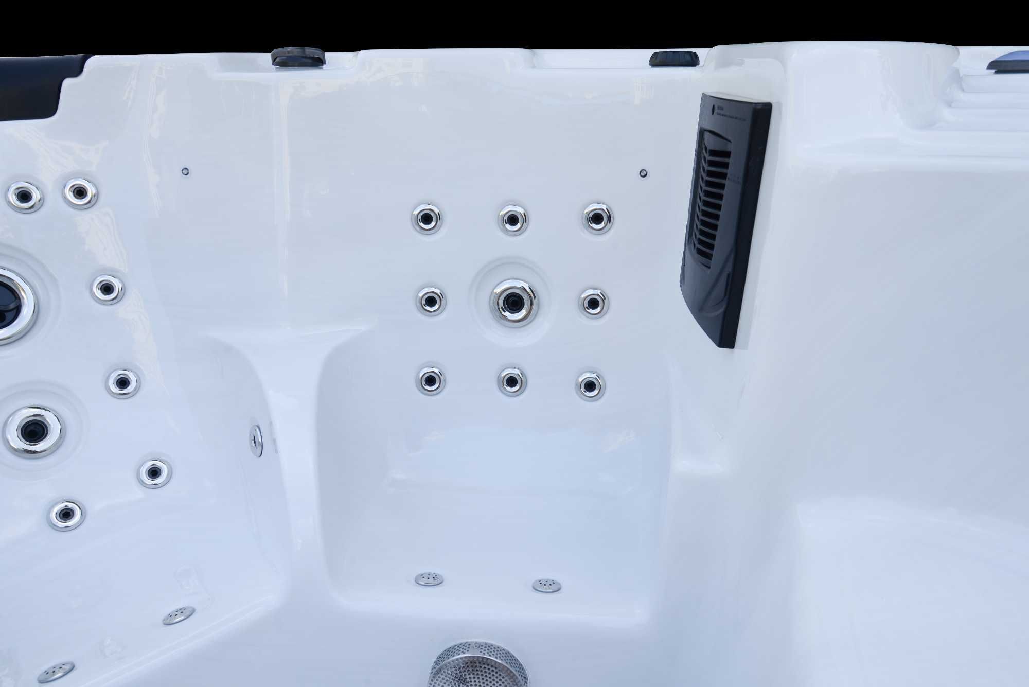 Basen spa z przeciwprądami + wanna z hydromasażem MADAGASKAR
