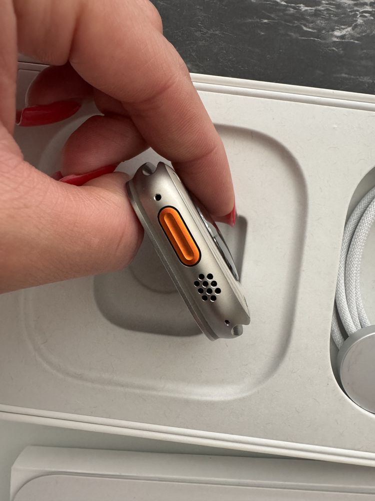 Часи Apple watch Ultra 2