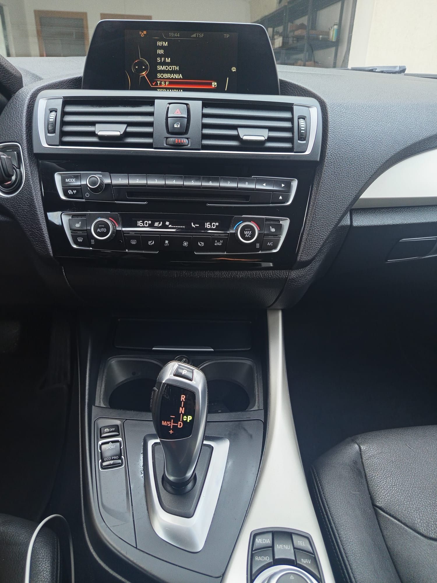 BMW 116d 2016 cx automatica
