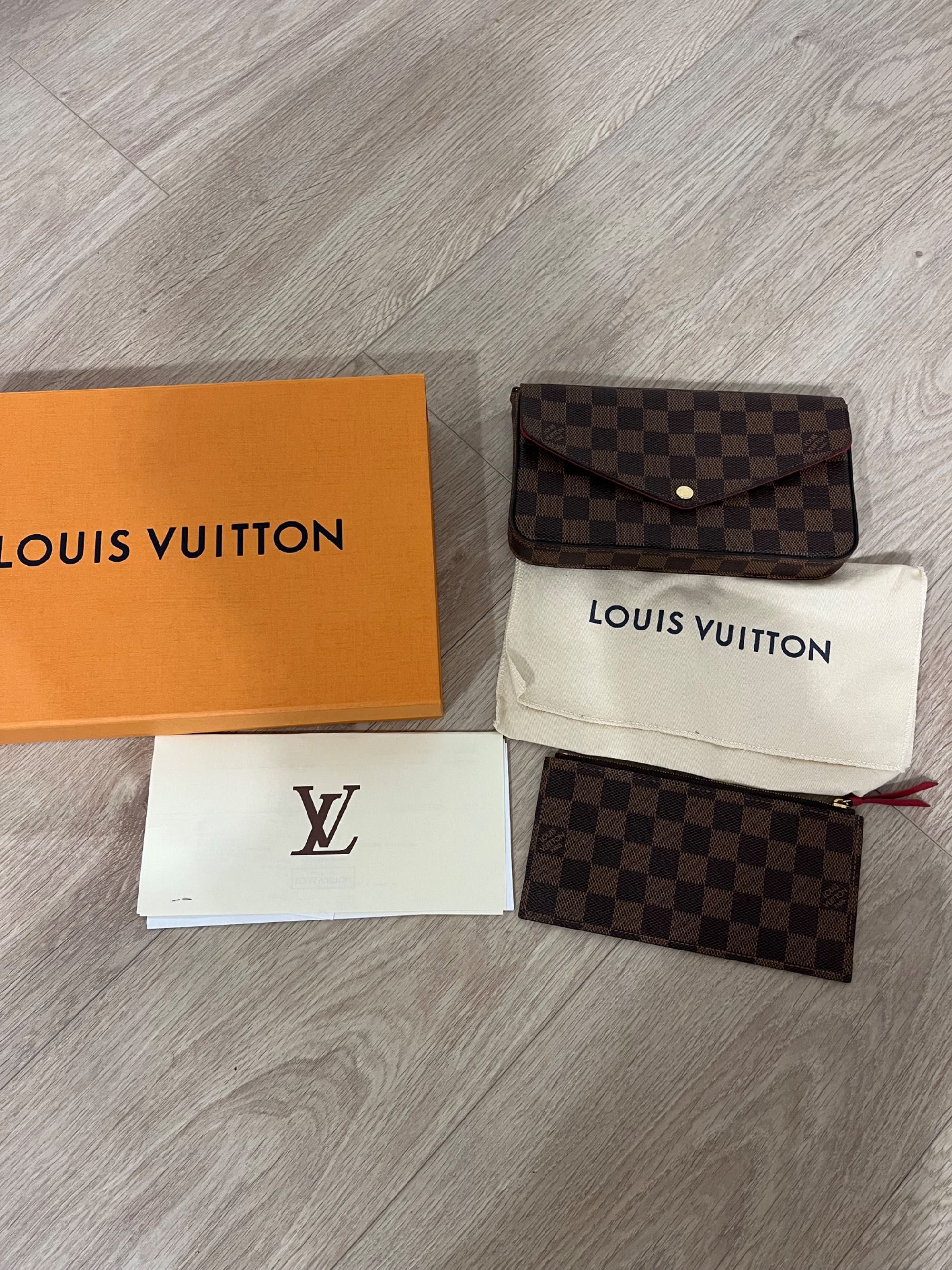 LOUIS VUITTON
felicie pochette