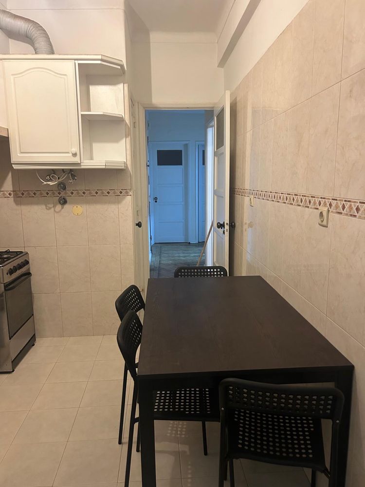 Quarto partilhado disponível