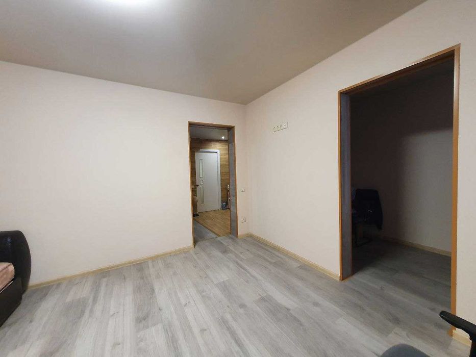 Продам 2к.  Центр, Воскресенская(Ленина)