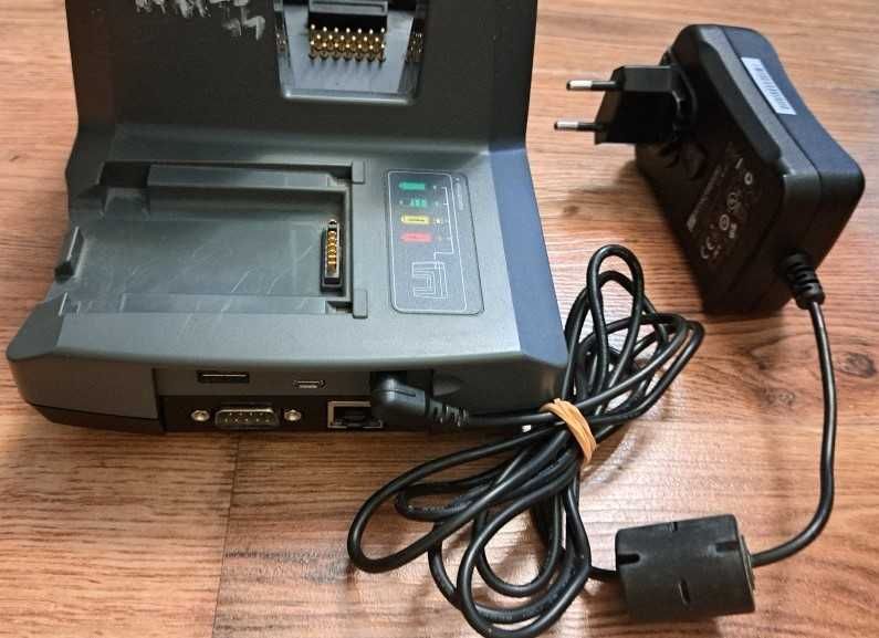 Stacja dokująca ST4002 z portem Ethernetem i zasilaczem sieciowym