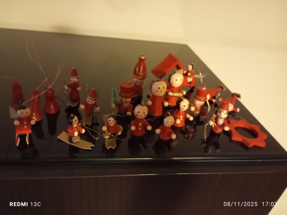 Miniaturas de bonecos de natal
