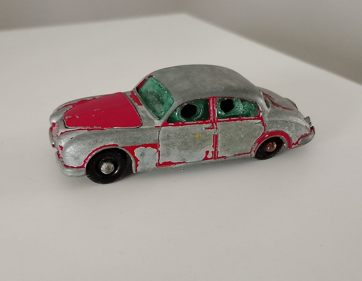 Matchbox Jaguar 3.4 Litre stary resorak