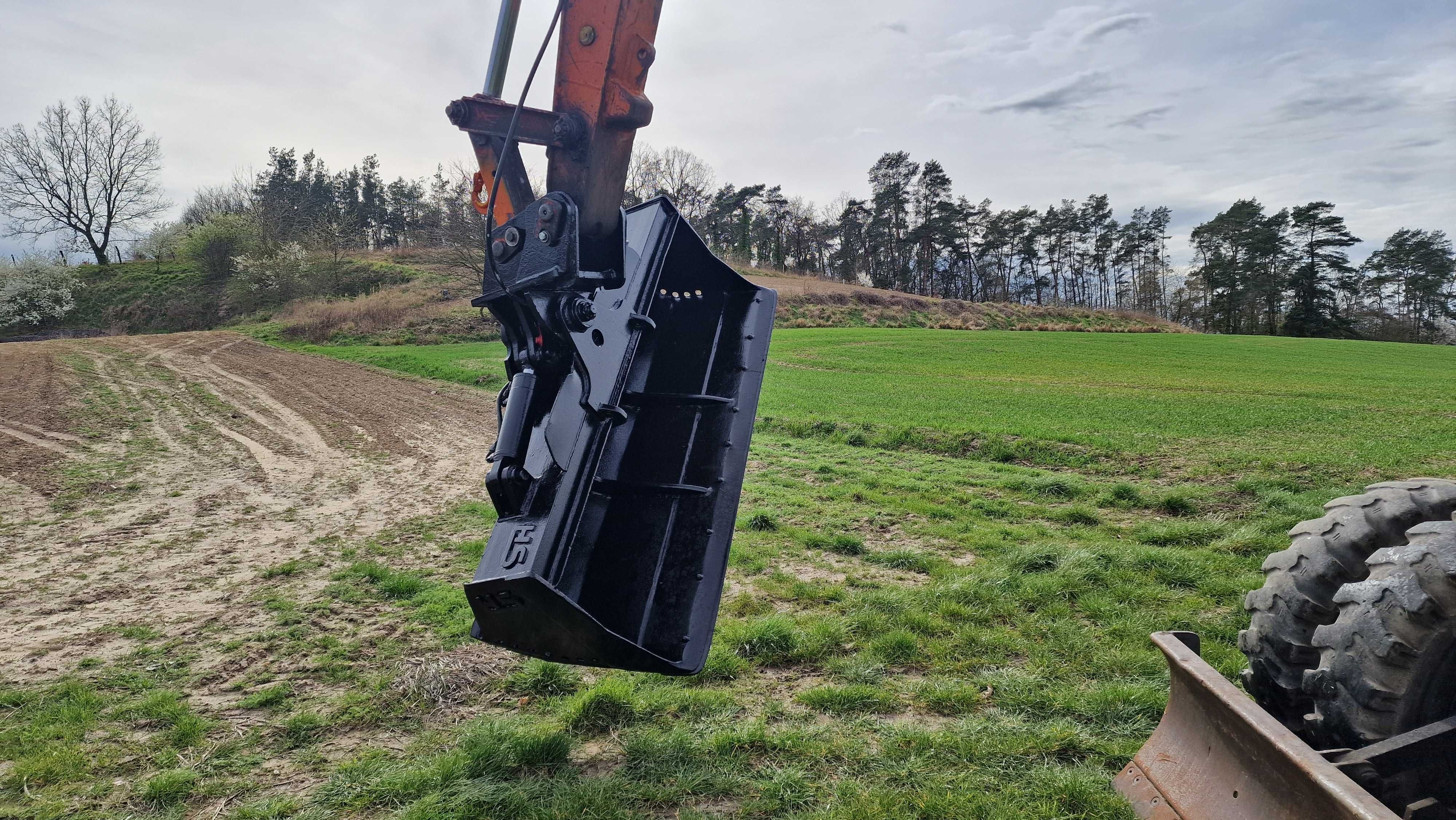 Usługi koparką koparka 16ton kopanie roboty ziemne koparkowe wynajem