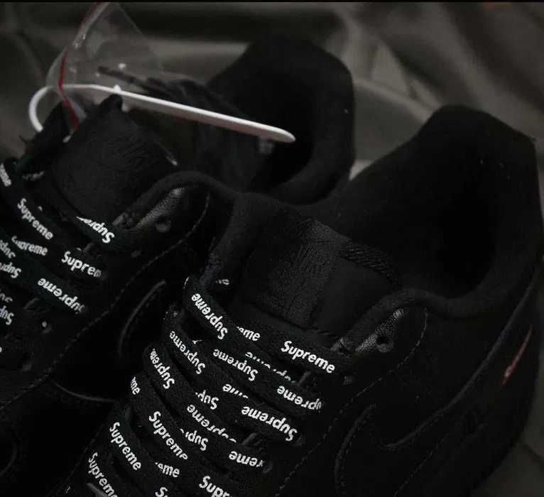 Buty meskie Nike Air Force 1 Low Supreme Black R.36