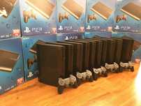 PlayStation3 - встановлено  40 ТОП ігрор на борту. Память 500 Гб.