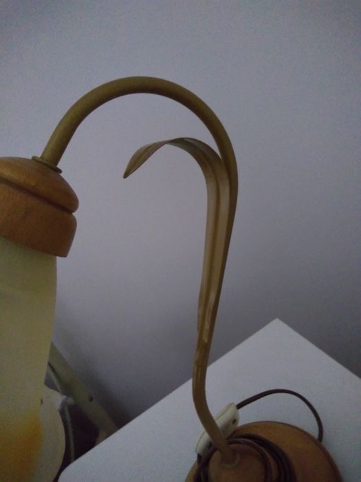 Ładna lampa na komodę, biurko