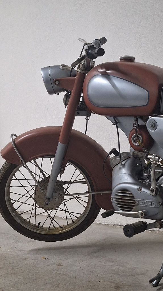 Motorizada SACHS LEBRE
