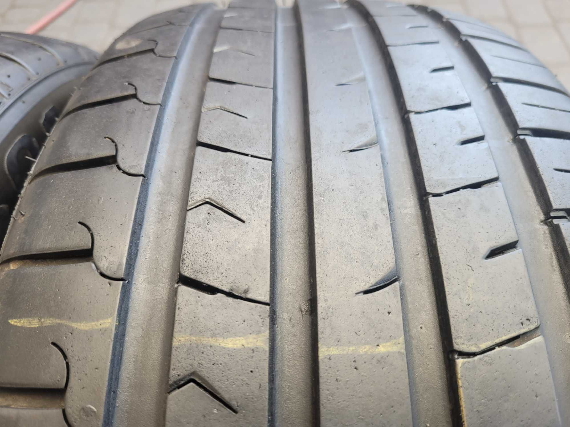 245 / 45 R 19  Firemax
