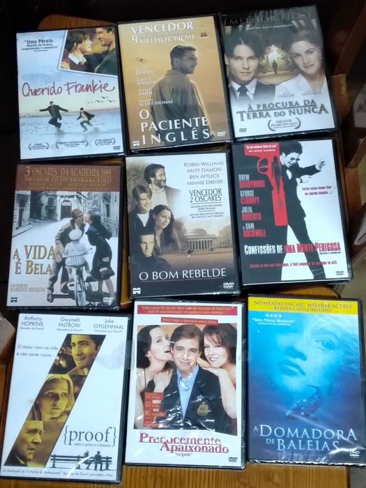 Filmes em DVD. Cassetes de VHS e música. Cd's musica etc