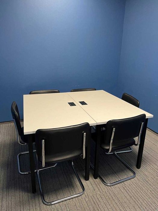 Мебльований офіс в БЦ преміум-класу, метро Звіринецька