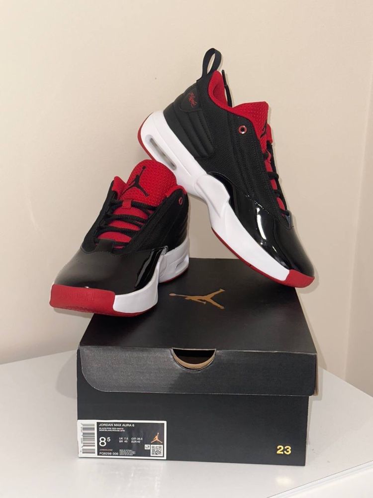 Кроссовки Jordan max aura 6