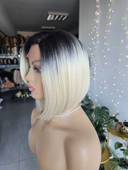 Peruka lace front perłowy blond z odrostem Stella naturalna fryzura