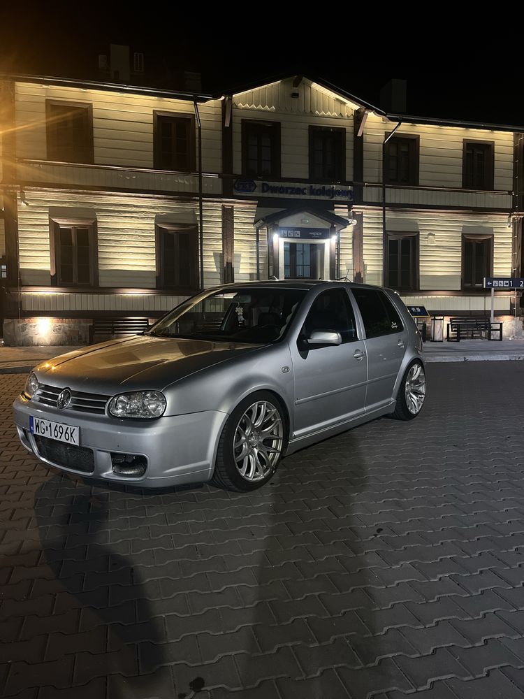 Volkswagen Golf 4 300KM