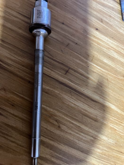 Свічка накалу з датчиком тиску Opel Insignia 2.0 AstraJ Zafira C свеча