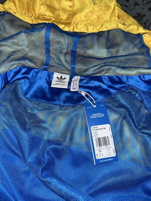 Вітровка adidas, розмір М