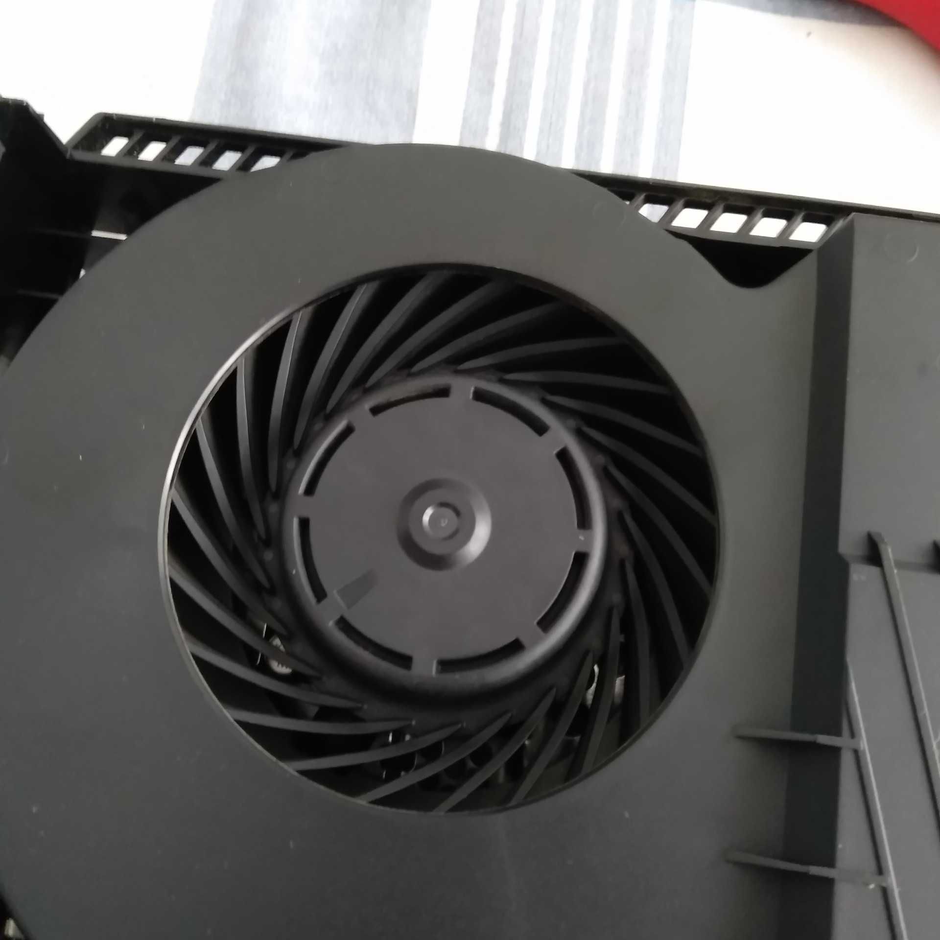 Manutenção Configuração e Reparação de Computadores e Consolas PS4/PS5