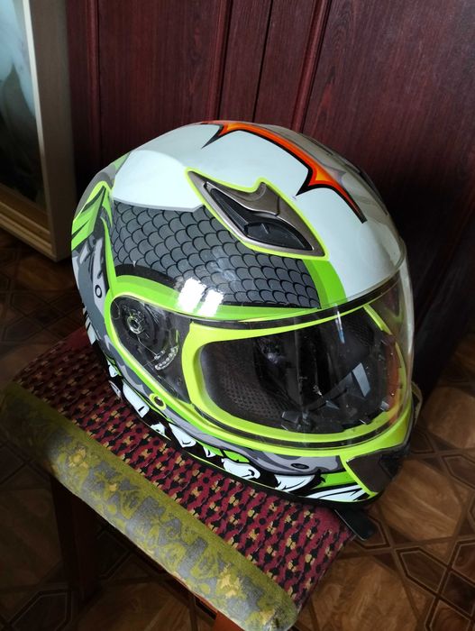 Продам  шлем, как новый.