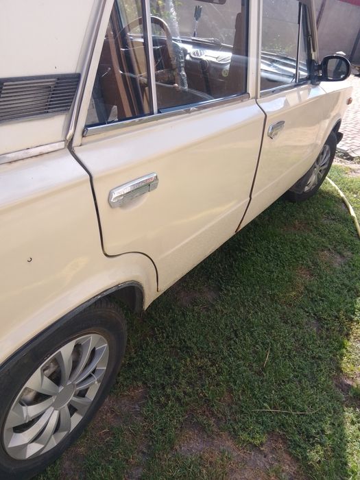 ВАЗ 2106 1989 року, об'єм 1.3 колір беж