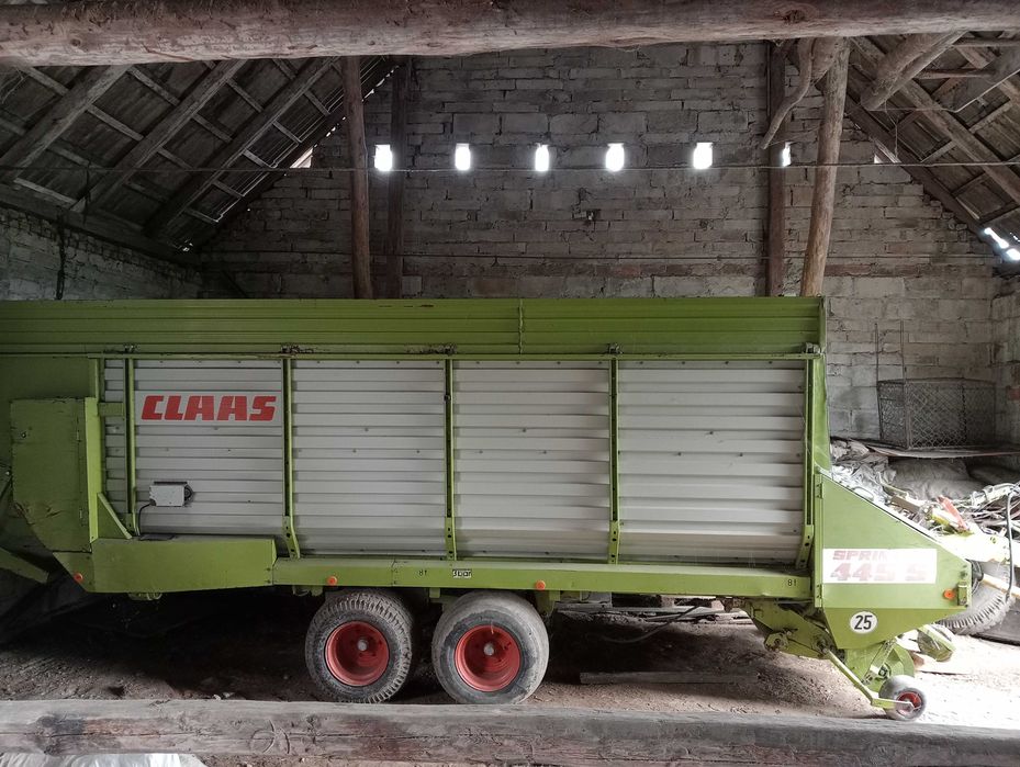 Przyczepa samozbierająca Claas Sprint 445 S