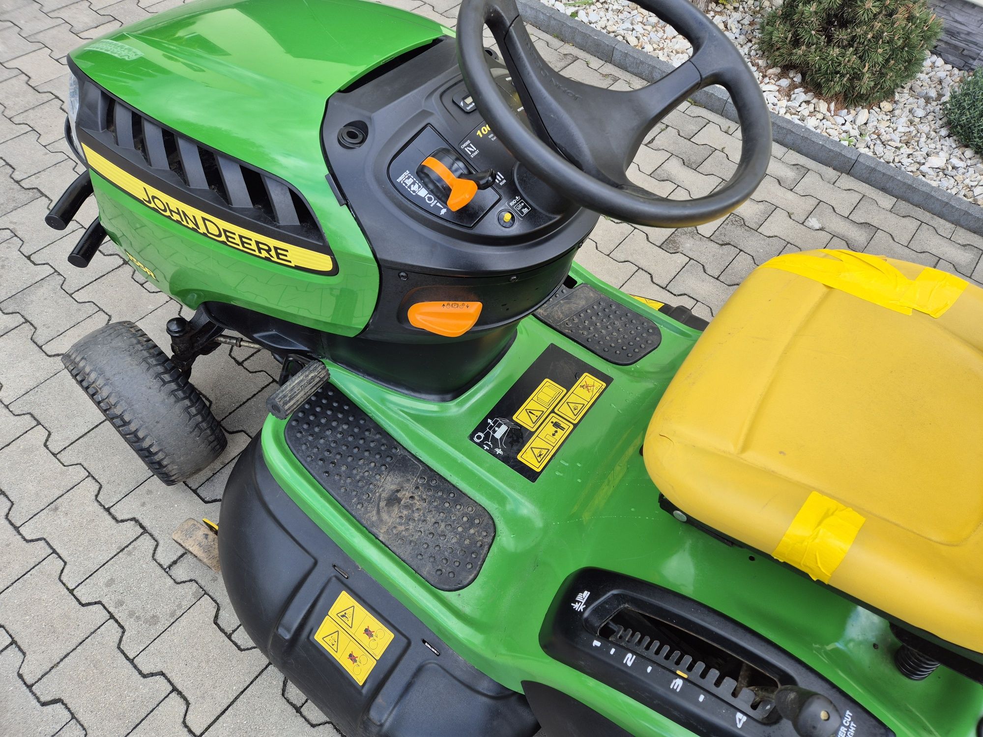 Traktorek Kosiarka John deere x155r
