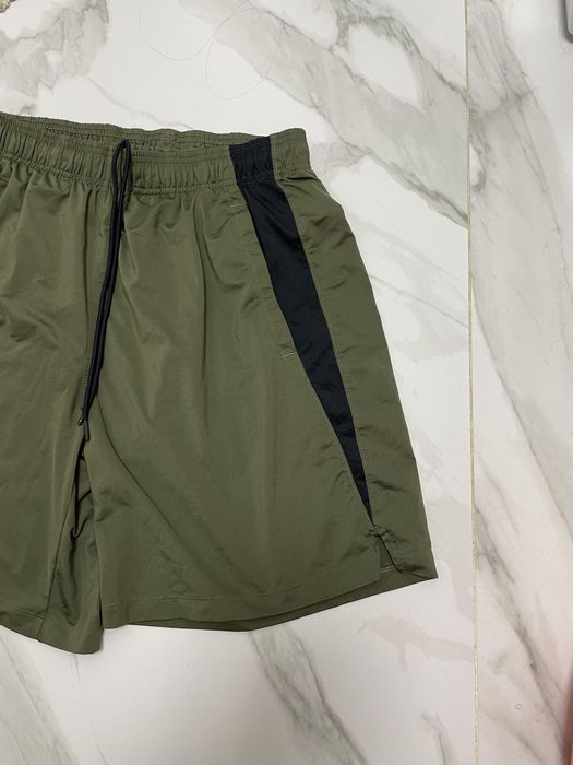 Чоловічі шорти Under armour  Бу