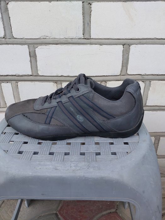 Geox кроссовки мокасины оригинальные раз 42-42.5