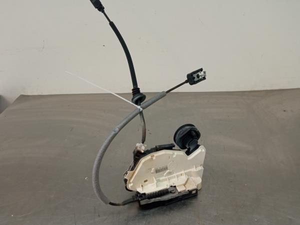 Fechadura / fecho porta trás esquerdo VOLKSWAGEN Golf VI (5K1)