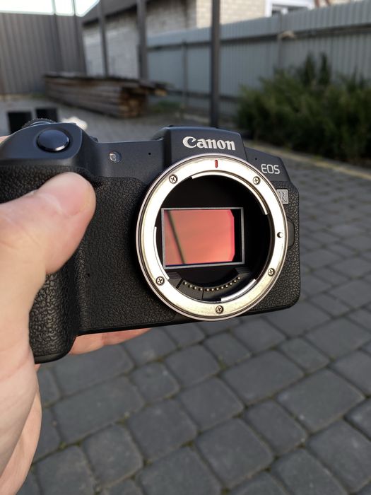 Продам Canon EOS RP