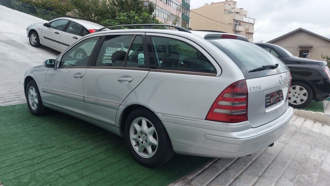 Mercedes-Benz c220 150cv