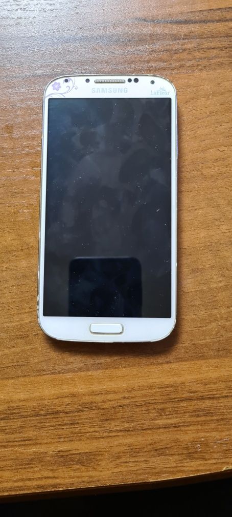 Продам телефон Samsung S4