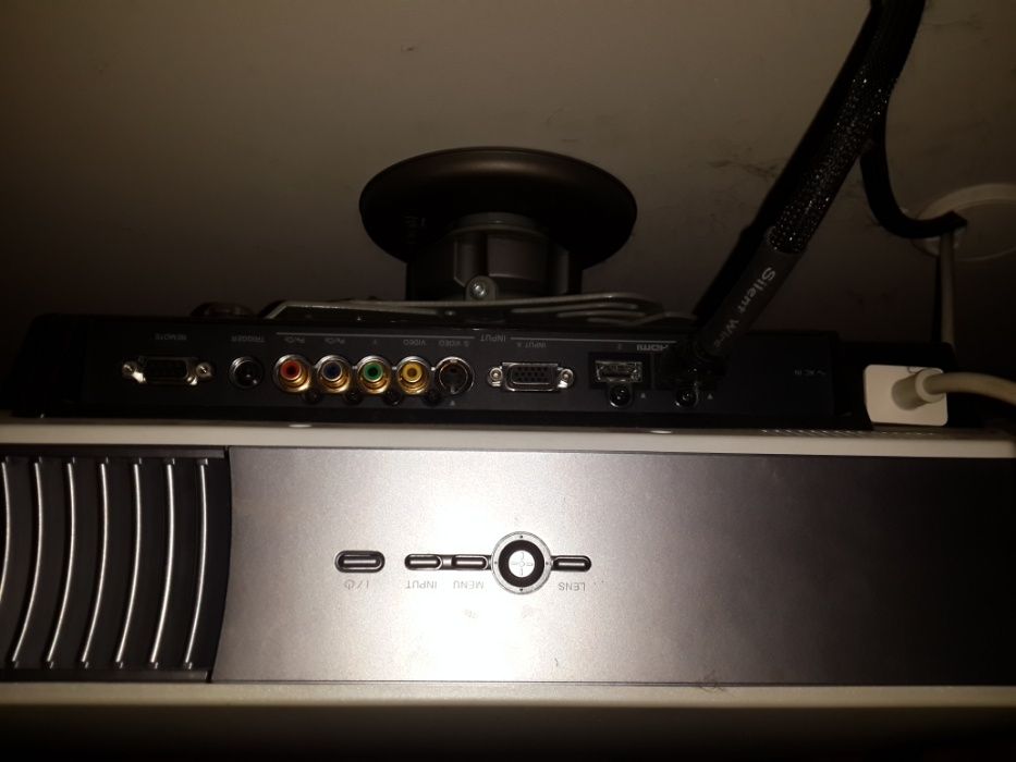 Проектор Sony bravia VPL-VW40