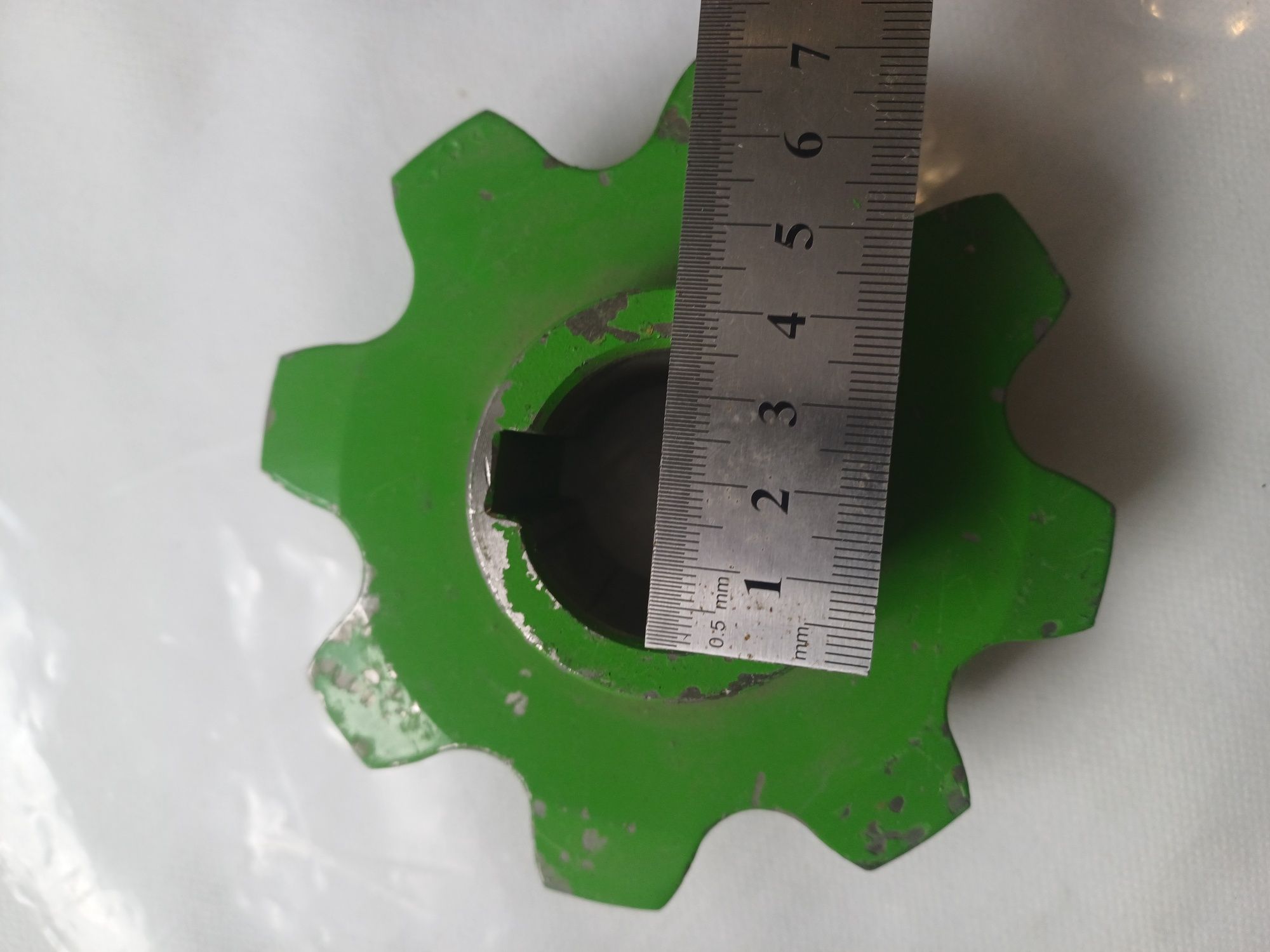 Deutz-Fahr Зірочка елеватора Z8  Дойц фар 06515843, 16034719 підшипник