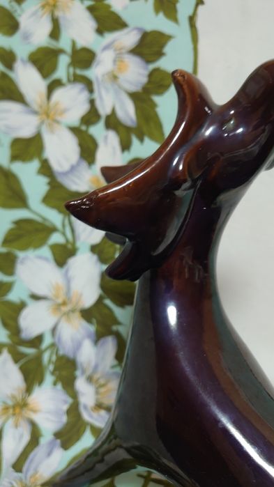 Лось, кераміка майоліка