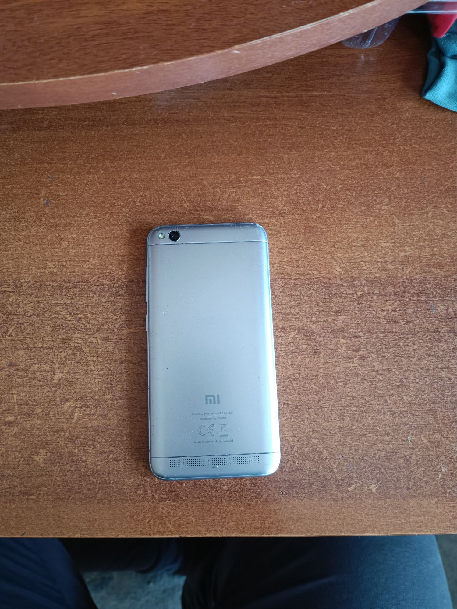 Продам смартфон Xiaomi Redmi 5A