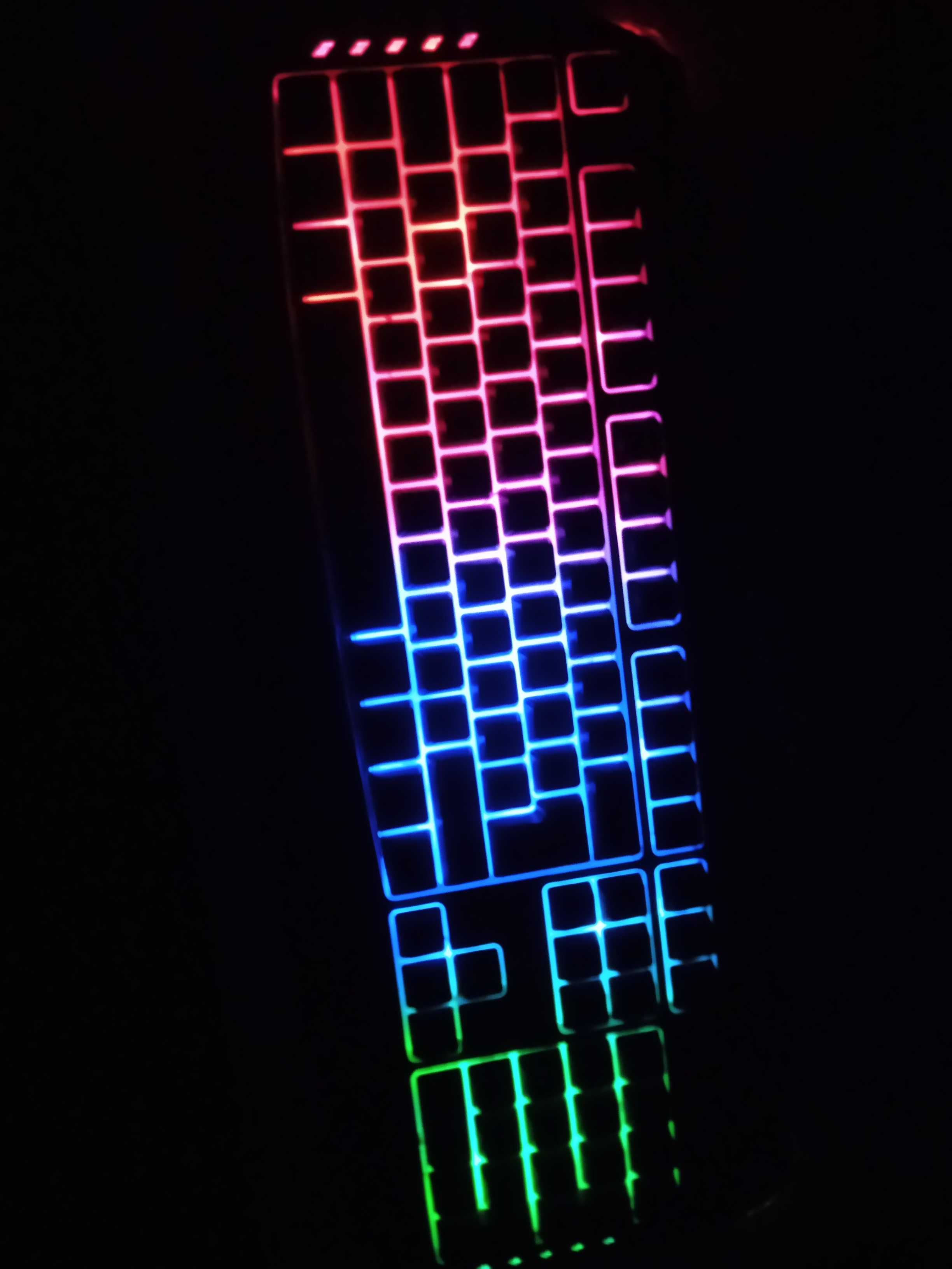 Teclado Krom Kyra. Rgb gaming keyboard. Teclado semi mecânico.