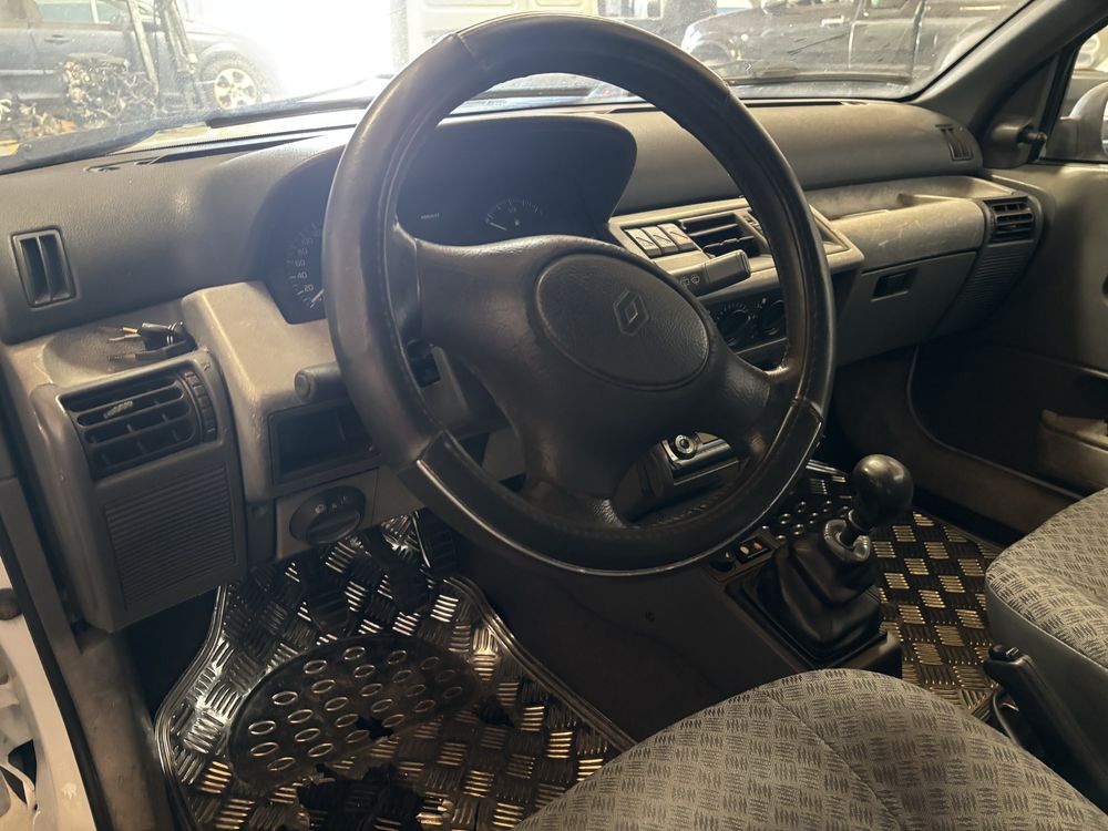Peças Clio 1.9D