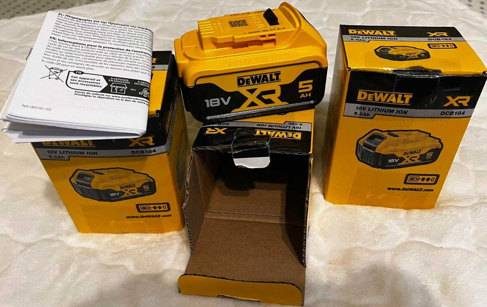Akumulator, 4 sztuki bateria DeWALT DCB184 18V 5.0Ah XR
