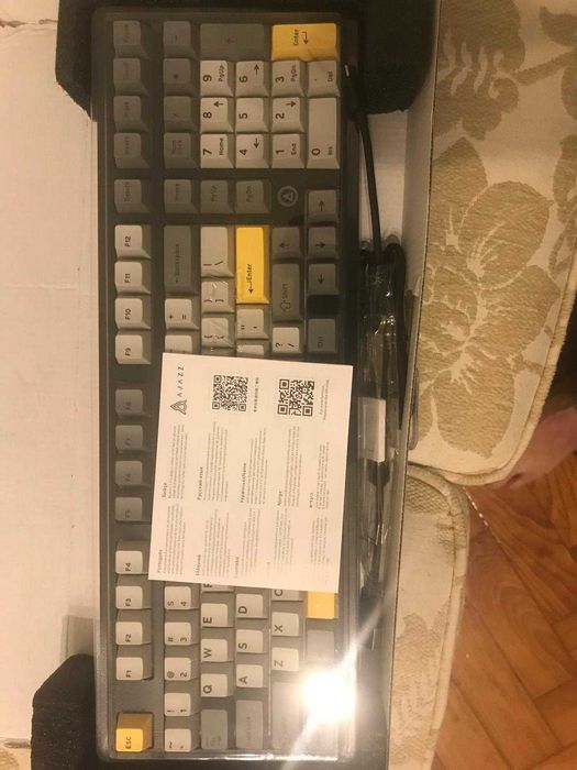 Teclados mecânicos AJAZZ AK980