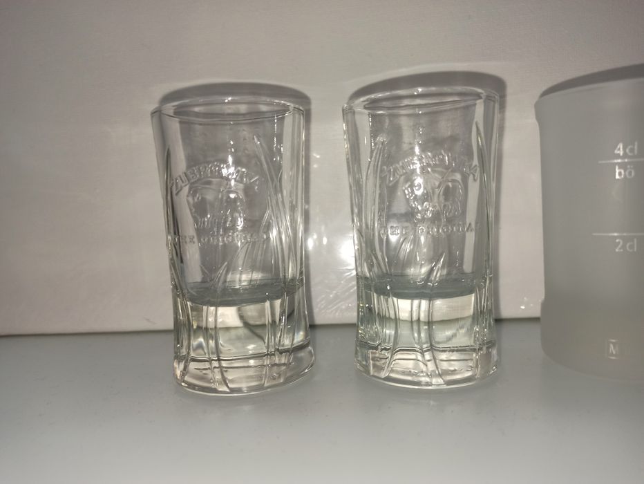 Zestaw dużych kieliszków Stock bols żubrówka Jagermeister