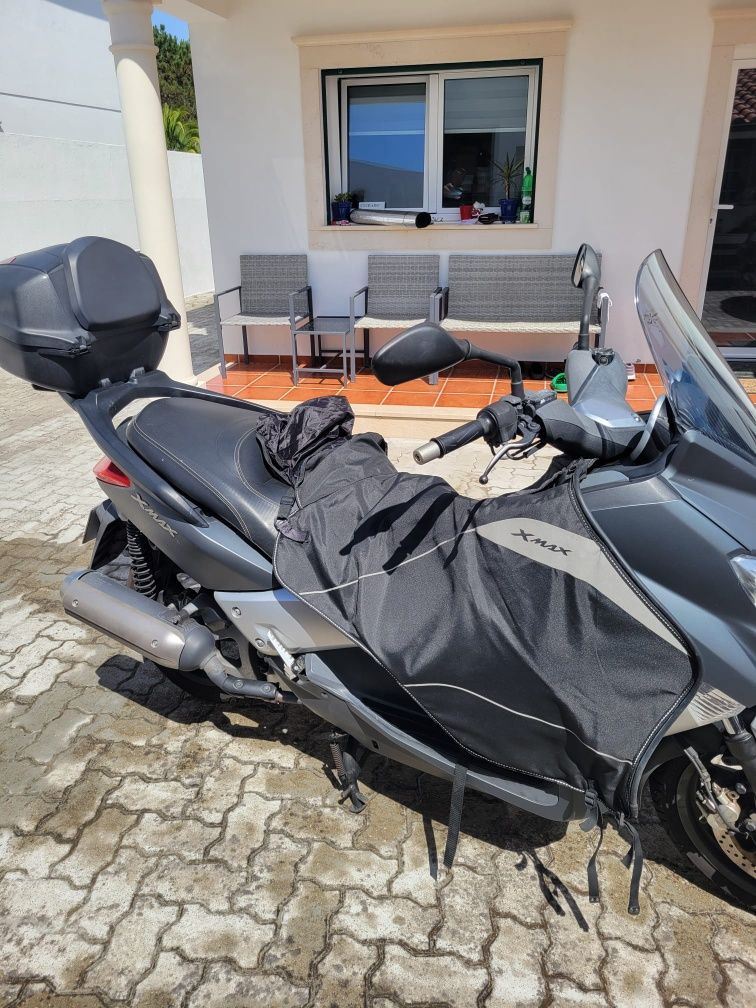 Yamaha X-max 125