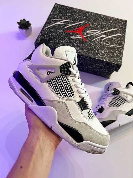 Buty Trampk Jordan 4 RetroMilitary Black R.43
